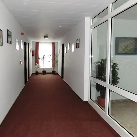 Hotel Am Kleinbahnhof 3*