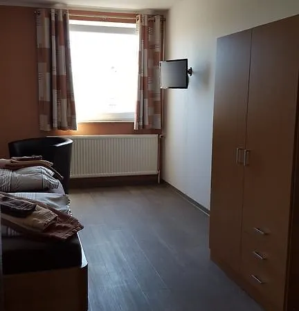 Ξενοδοχείο Am Kleinbahnhof Έμντεν