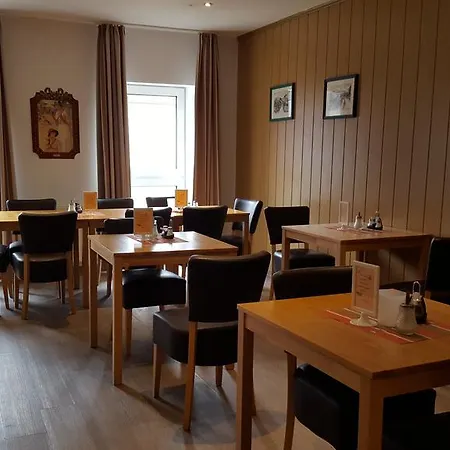 Hotel Am Kleinbahnhof 3*